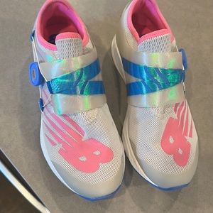 New Balance Girls running shoes fuel core technology kids like new